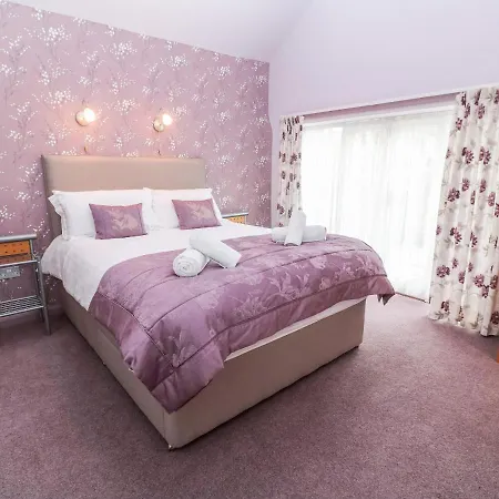 Meadowside بيت للعطل بينزانس